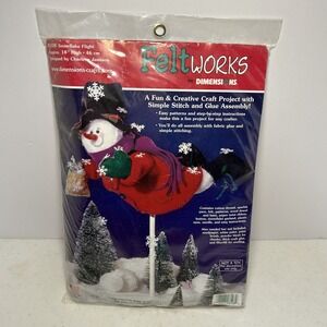Dimensions Feltworks‎ Snowflake Flight Kit 8108